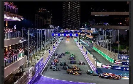 الإثارة تعود إلى جدة: الفورمولا 1 تنطلق في أسرع حلبة شوارع بالعالم