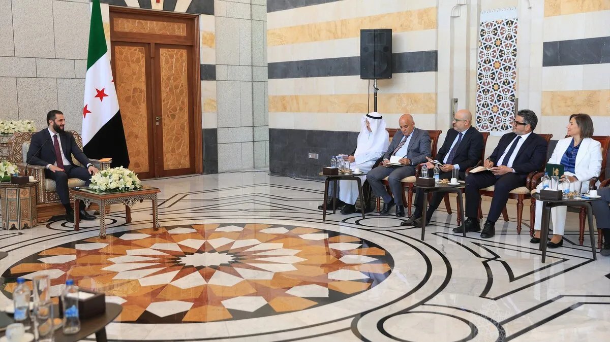 الرئيس السوري يستبعد اتفاقات إبراهيمية ويرفض المحاصصة والتقسيم ويكشف عن رؤيته للعلاقات مع لبنان والعراق