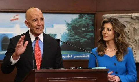 توماس باراك يستفز الصحفيين اللبنانيين بتصرف "حيواني".. وقصة شعر مورغان أورتاغوس تثير الجدل