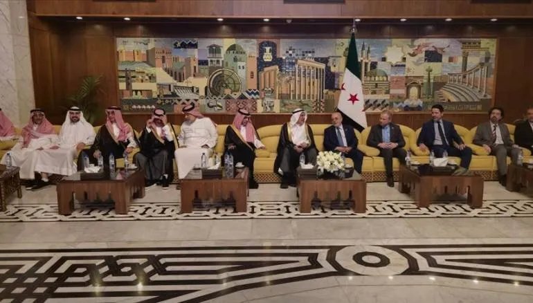 وفد استثماري سعودي رفيع المستوى يصل دمشق لتعزيز التعاون الاقتصادي