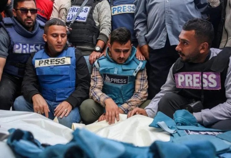 إدانات عربية ودولية واسعة النطاق لمقتل الصحفيين واستهداف مجمع ناصر الطبي في غزة
