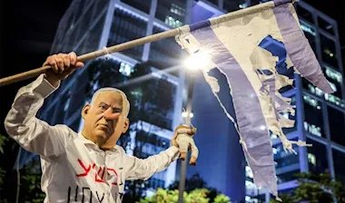 تظاهرات حاشدة في إسرائيل تطالب بصفقة تبادل أسرى بينما نتنياهو يتمسك بـ"النصر" في غزة