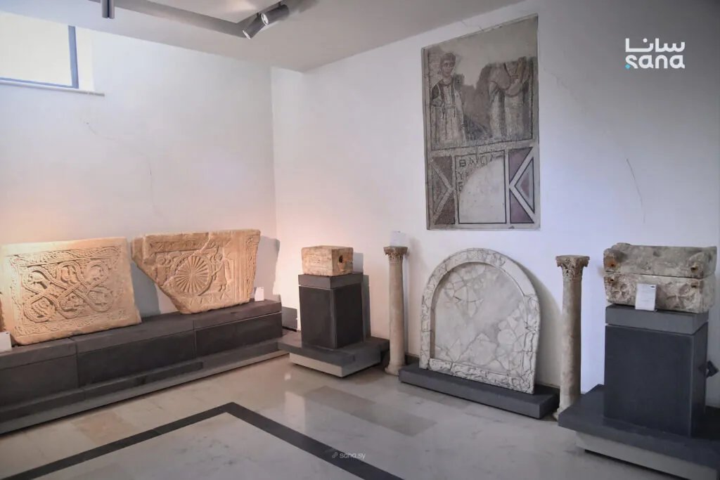 كنوز الحضارة السورية تتألق في معرض دمشق الدولي الـ 62