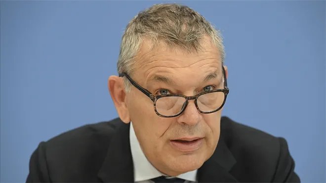 لازاريني يحذر: الفلسطينيون في غزة يواجهون الموت بالقصف أو المجاعة