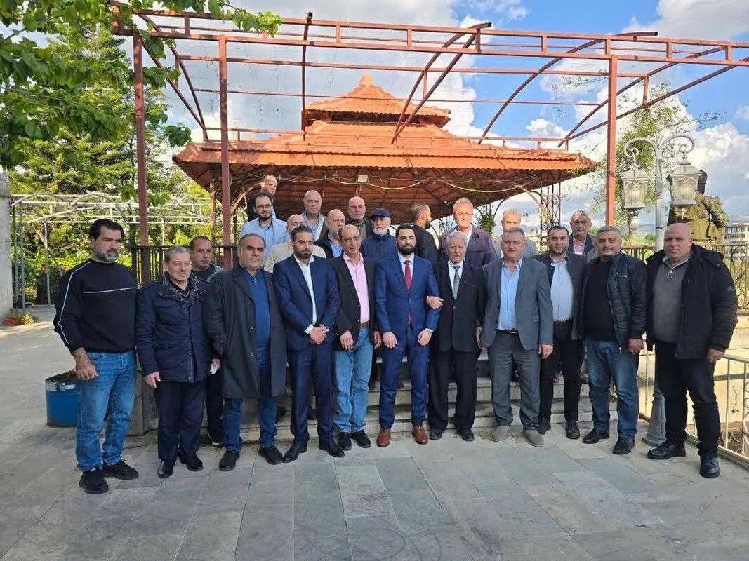 إياد الهزاع: زيارتي للقرداحة تهدف لحوار وطني ومصالحة حقيقية لا تصفية حسابات