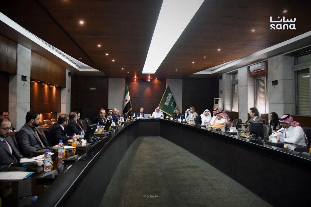 مباحثات سورية سعودية في دمشق لتعزيز الاستثمار والتعاون في التعليم والاتصالات والتجارة