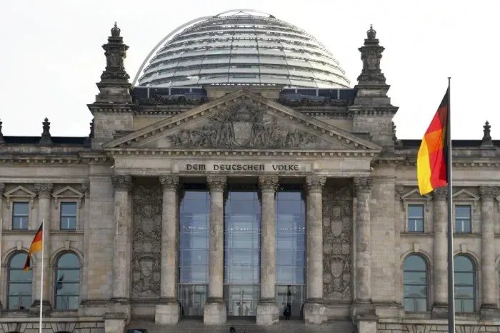 ألمانيا تلوّح بإعادة فرض عقوبات الأمم المتحدة على إيران بعد فشل المحادثات النووية