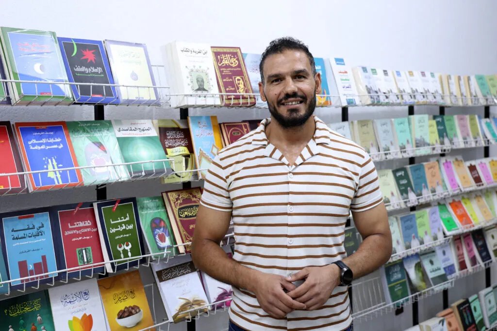 حسام زيدان يطلق مبادرة تعليمية تفاعلية لتعليم اللغة الإنكليزية في دمشق بأساليب مبتكرة