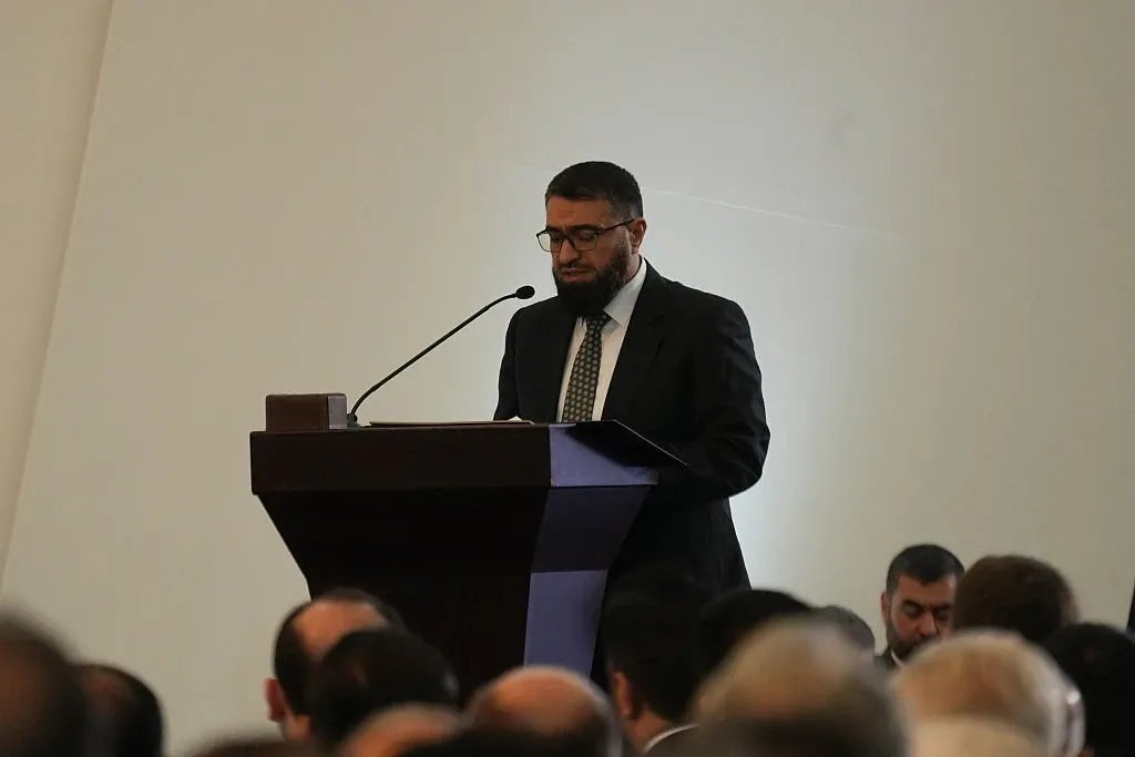 وزير العدل السوري يطالب بدمج قضاء الشمال: خطوة نحو عدالة موحدة ومحاسبة الفاسدين