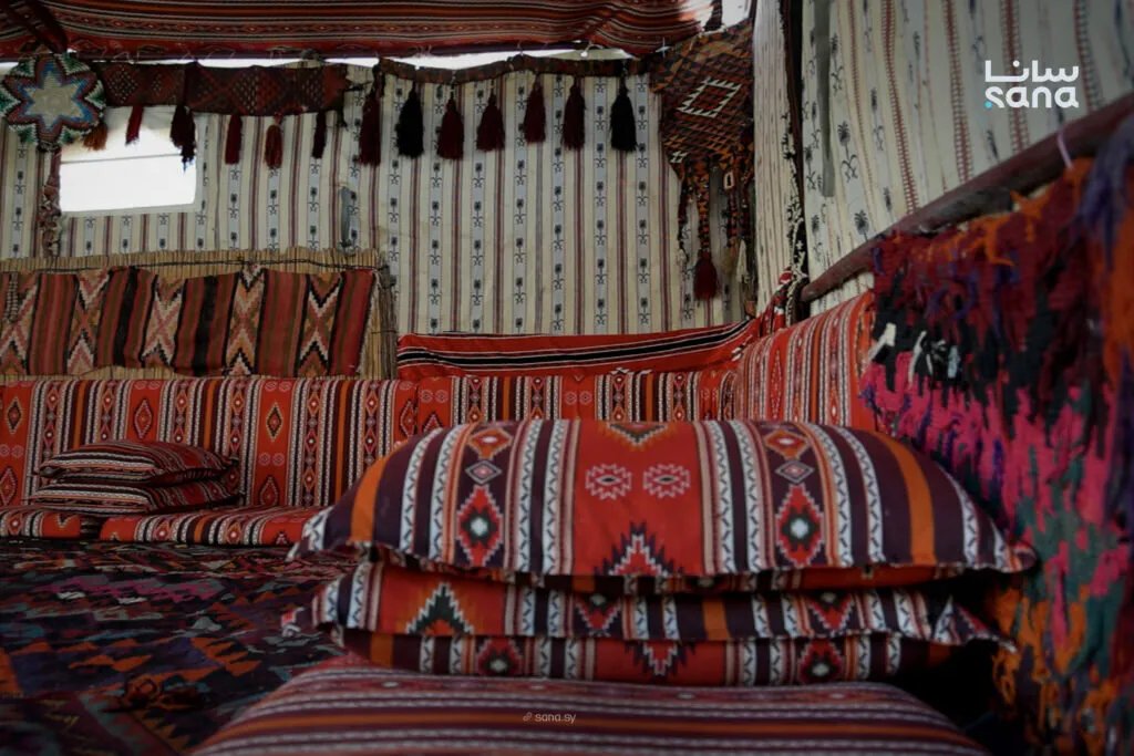 البيئة التدمرية العريقة تستقطب الزوار في جناح وزارة السياحة بمعرض دمشق الدولي الـ 62