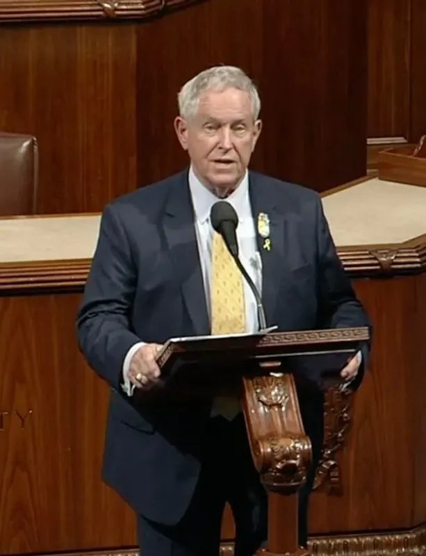 تطورات في الكونغرس الأمريكي: سحب مشروع قانون "قيصر" H.R. 4427 وإمكانية مناقشة إلغاء العقوبات