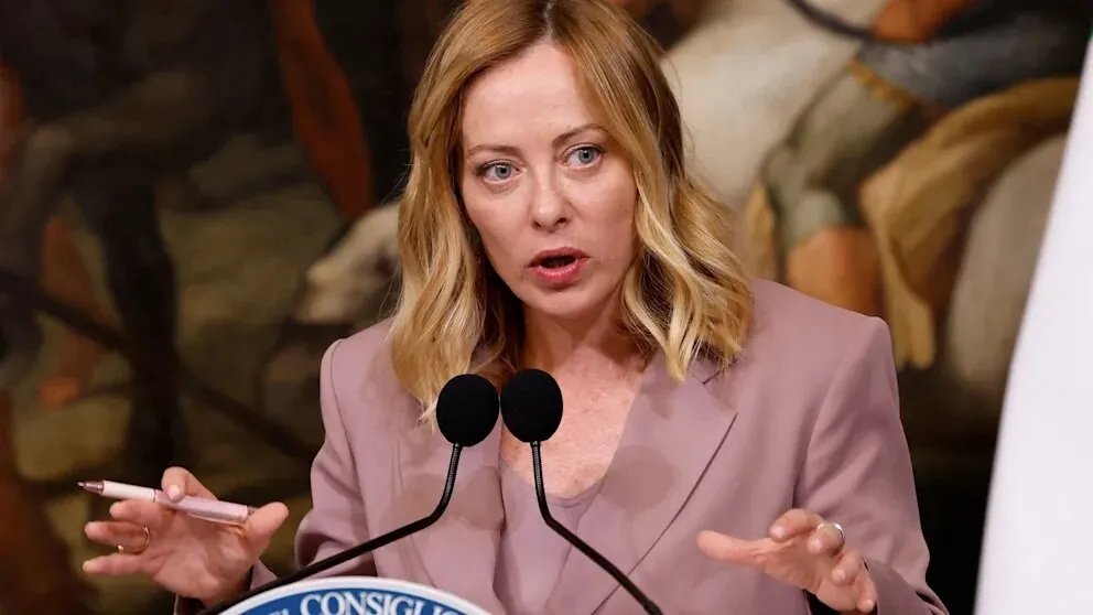 إيطاليا في صدمة: فضيحة صور مفبركة تطال رئيسة الوزراء جورجيا ميلوني وشخصيات بارزة