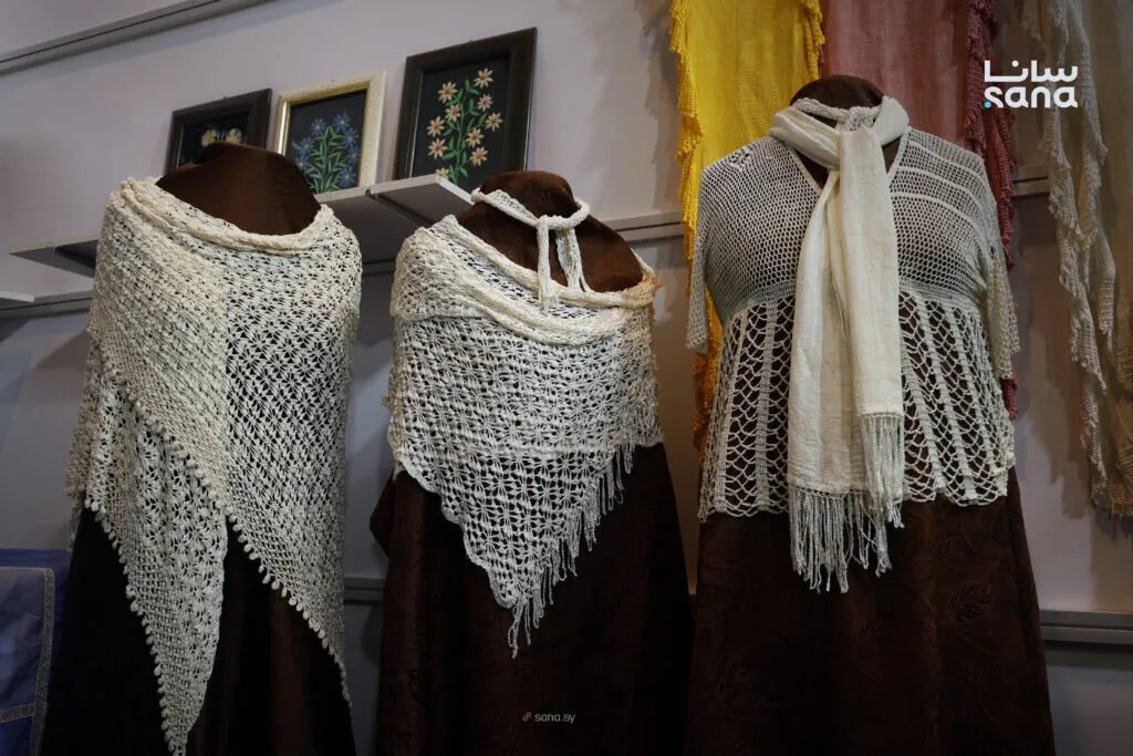 إقبال كبير على المشغولات اليدوية الريفية في الجناح الزراعي بمعرض دمشق الدولي