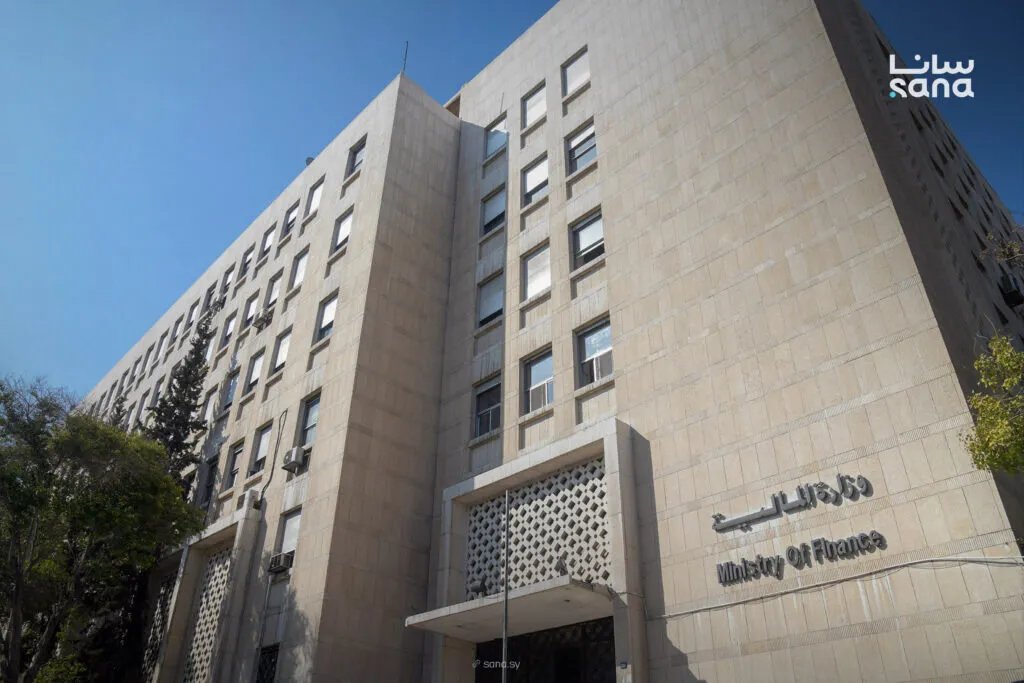 وزارة المالية تدعم حملة "أبشري حوران" التطوعية في درعا لتعزيز التنمية والاستقرار