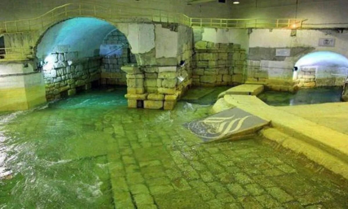 أزمة مياه تلوح في الأفق: دمشق وريفها يواجهان تقنينًا بسبب شح الأمطار