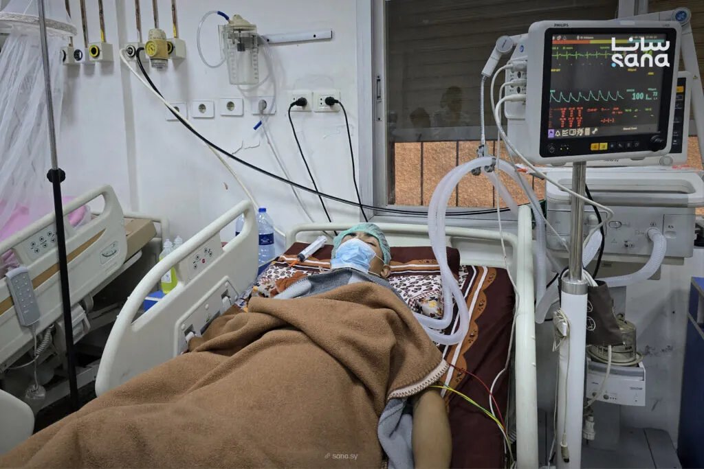 مأساة في حمص: تسمم غذائي يودي بحياة أم وابنتها وآخرون في العناية المركزة