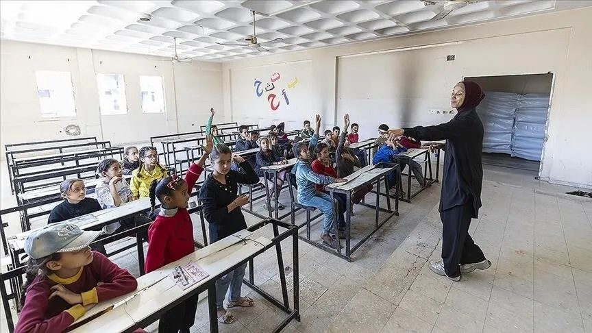 الأونروا تحذر: 660 ألف طفل فلسطيني في غزة محرومون من التعليم للعام الثالث بسبب الحرب