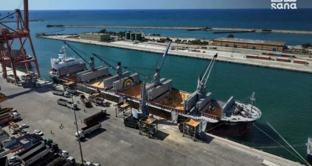 وصول ثاني باخرة مباشرة إلى مرفأ طرطوس يعزز حركة الاستيراد