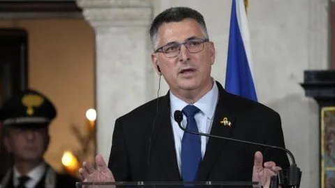 إسرائيل تستعد لضم الضفة الغربية: ساعر يبلغ روبيو بالخطة ومناقشات حول غزة ولبنان وسوريا وإيران