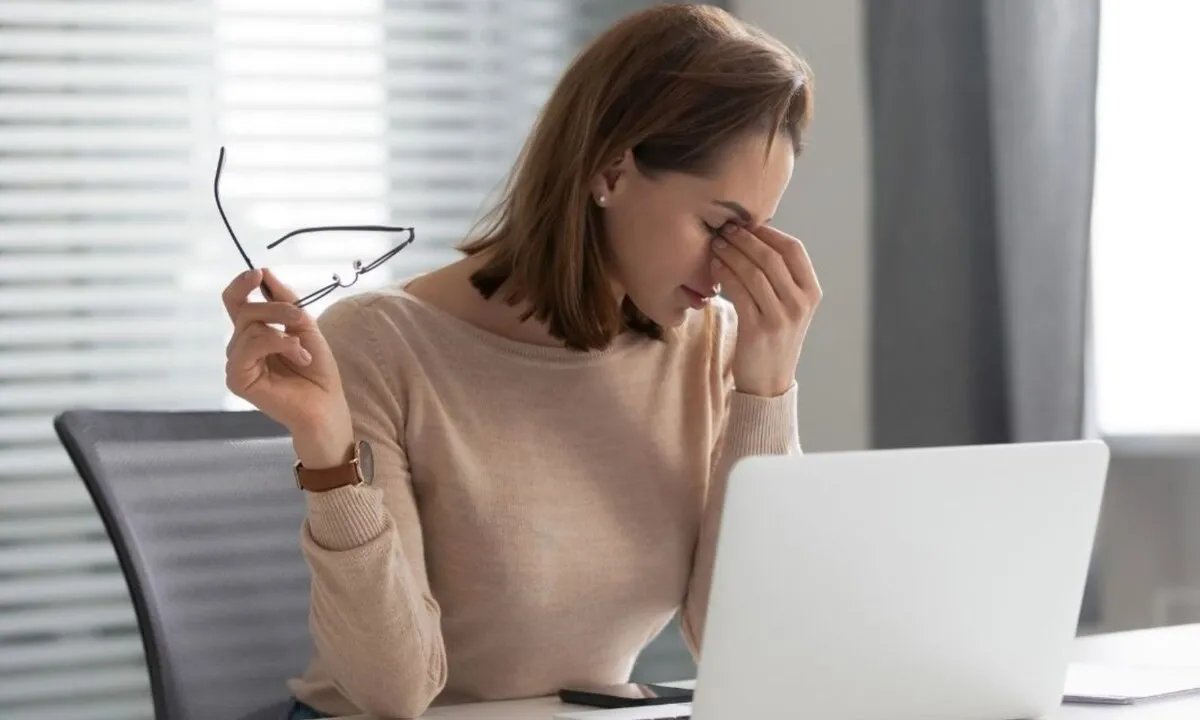 كيف تحمي نفسك من "الإرهاق الرقمي": نصائح للحفاظ على صحتك في عصر التكنولوجيا