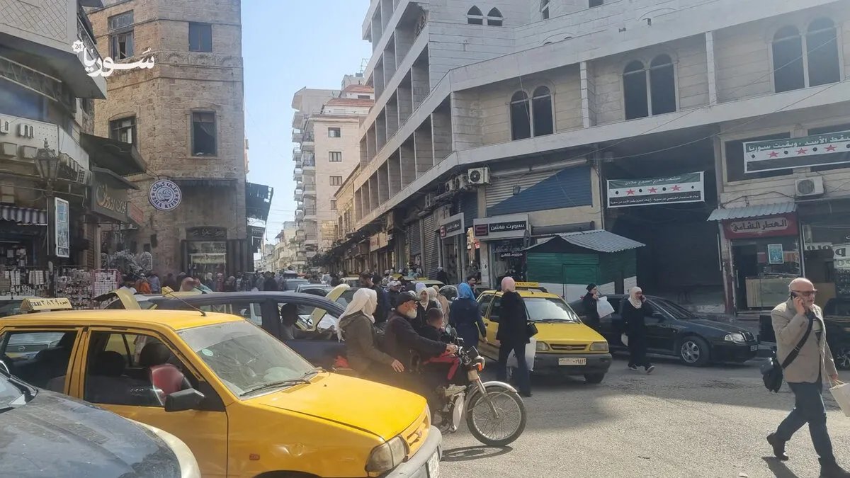 اللاذقية تفتح أبوابها للمواطنين: لقاءات مباشرة لحل المشاكل وتحسين الخدمات