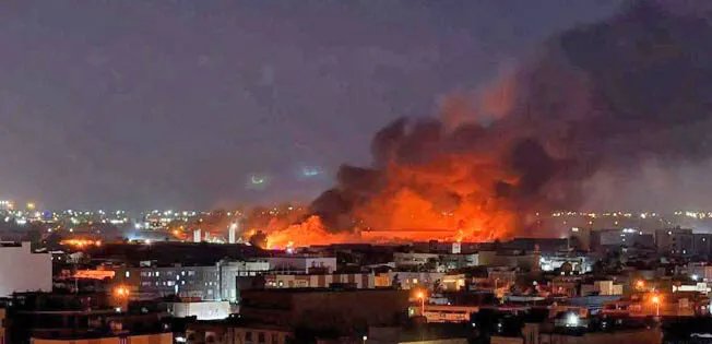 مصراتة الليبية: إصابة 16 شخصاً في انفجار بمخزن ذخيرة وتضرر مباني