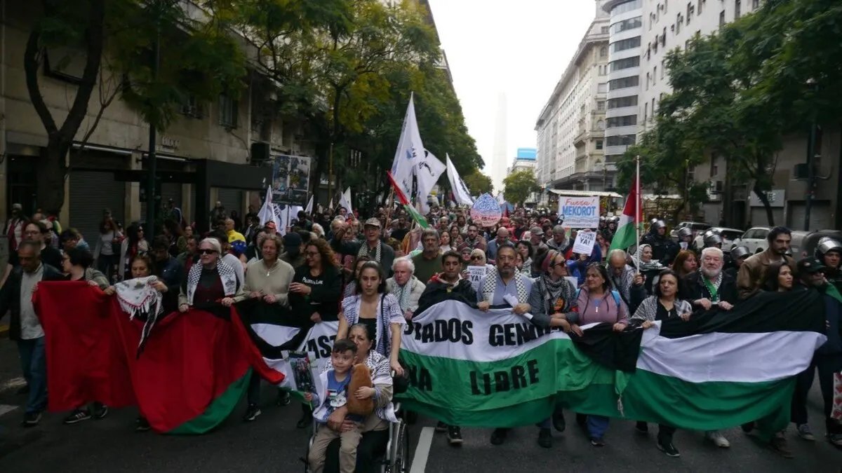 الأرجنتين: مظاهرة مليونية تندد بجرائم إسرائيل في غزة وترفض زيارة نتنياهو