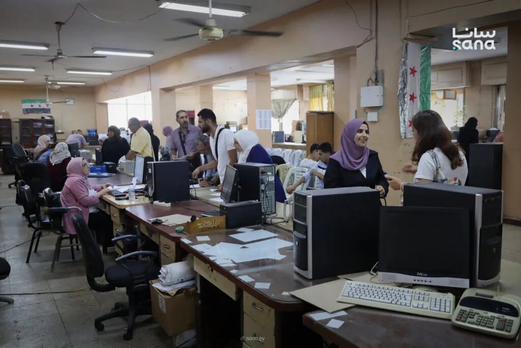 حمص: إقبال واسع على امتحان الوكلاء بمشاركة 8988 متقدماً وسط إجراءات تنظيمية مشددة