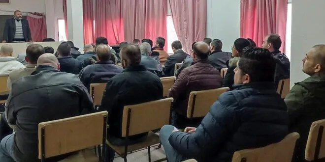 الاقتصاد والصناعة تدرب مراقبي التموين الجدد من حمص وحماة لتعزيز الرقابة على الأسواق