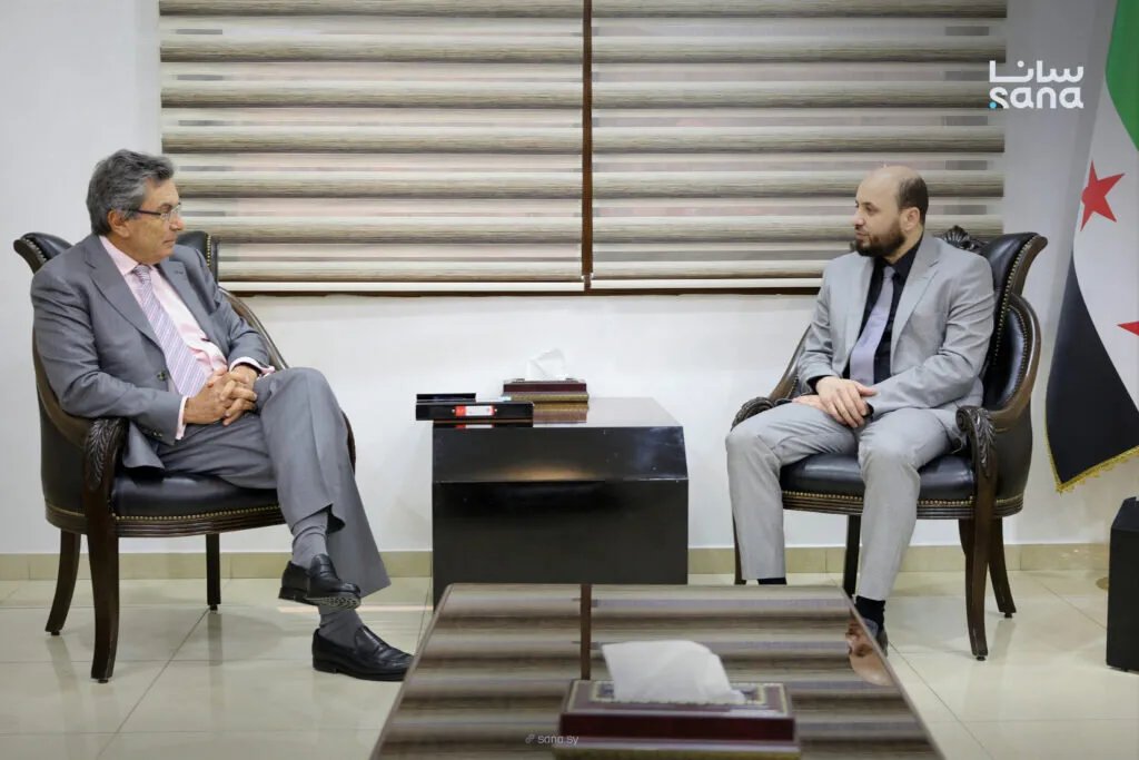 وزير الطاقة يبحث مع أيمن الأصفري فرص الاستثمار الواعدة في قطاع الطاقة السوري