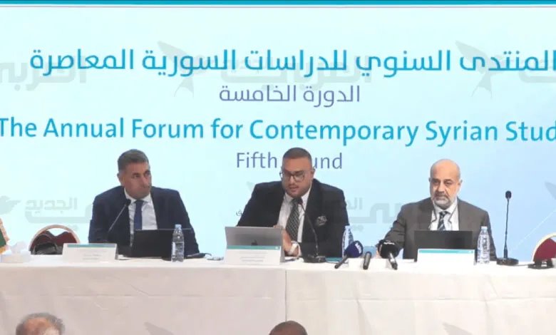 استطلاع رأي يكشف: غالبية السوريين يفضلون نظامًا ديمقراطيًا ودولة مدنية