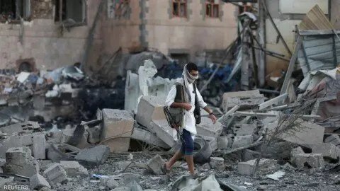 تصعيد خطير: 26 غارة أمريكية تستهدف ثلاث محافظات يمنية خلال ساعات