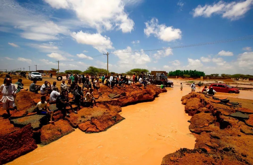 فاجعة في السودان: انهيار أرضي يودي بحياة أكثر من ألف شخص في جبال مرة
