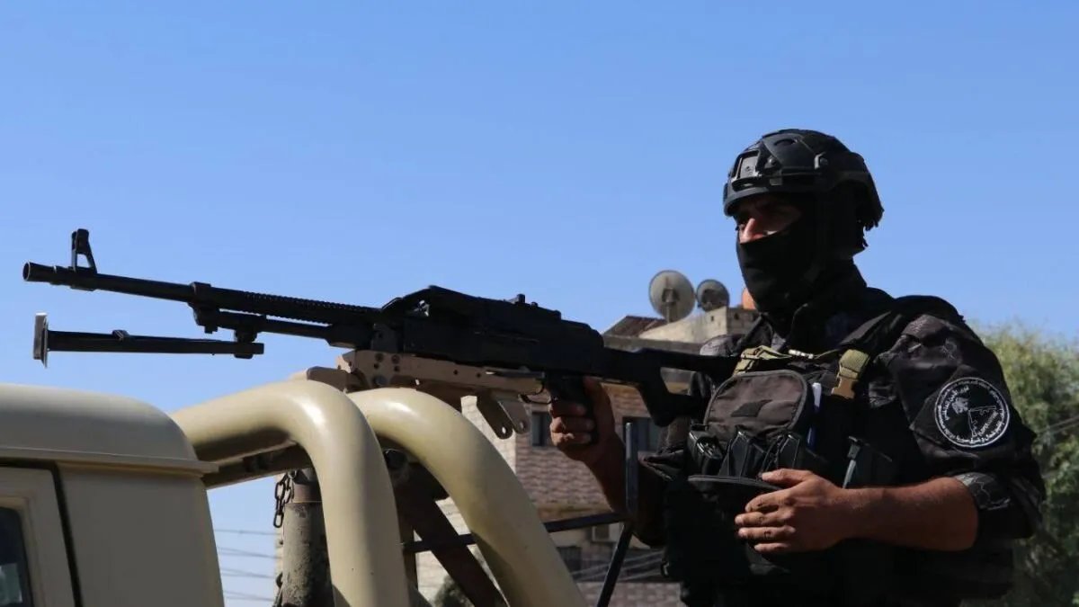 دير الزور: إنزال جوي للتحالف الدولي في الشحيل واعتقال مدنيين