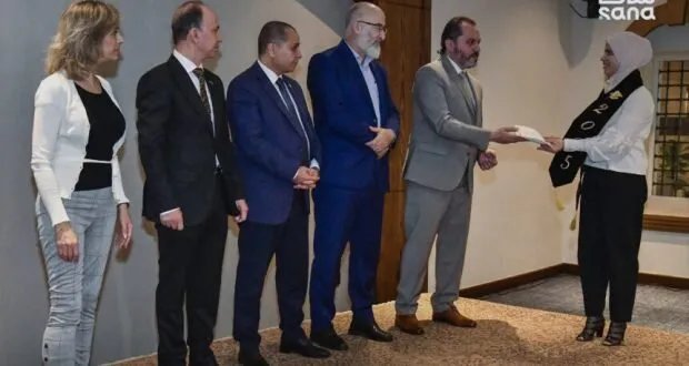 وزارة السياحة تكرم المتفوقين في التعليم الفندقي على مستوى سوريا وتؤكد على دعم الكوادر الشابة