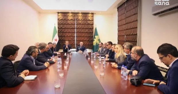 وزير النقل السوري يبحث مع وفد فرنسي تعزيز التعاون في مشاريع النقل والاستثمار