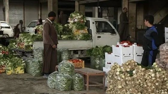 الرقة: ارتفاع الأسعار يحرم سكان الطبقة من مؤونة الشتاء التقليدية