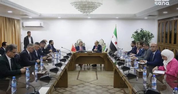 سوريا وتركيا نحو تعاون علمي أوسع: جامعة مشتركة ومشاريع مستقبلية للتعليم العالي