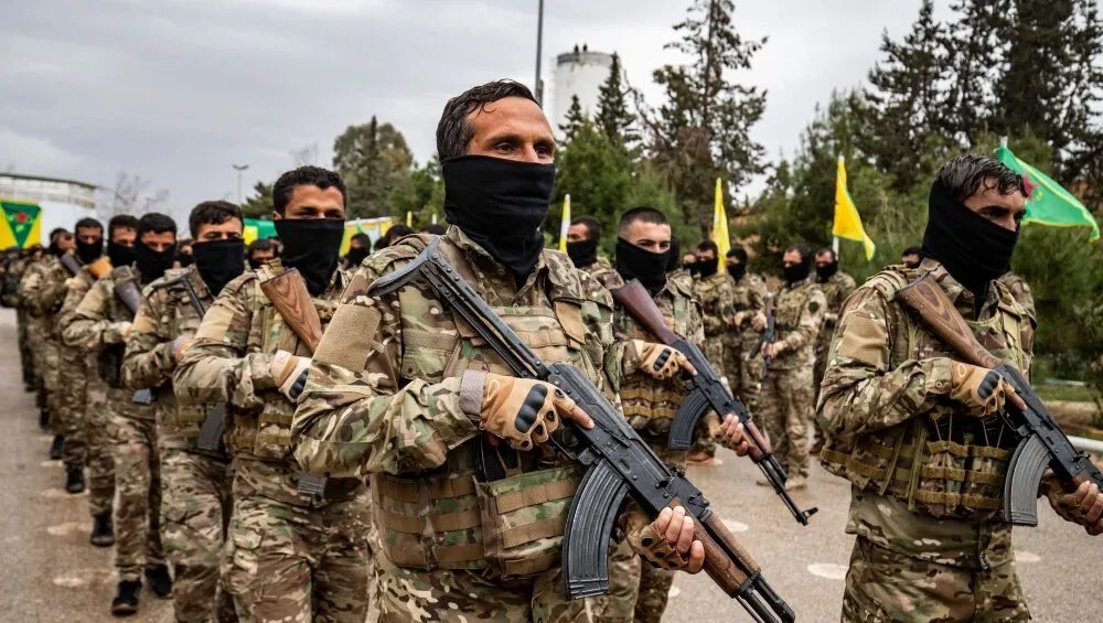 قسد تسيطر على مقرات أمنية للنظام وتحولها إلى ثكنات وسجون في القامشلي