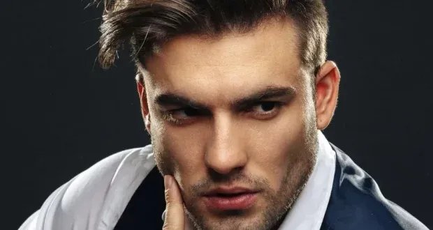 دليل شامل: 9 نصائح ذهبية لشعر صحي وأنيق للرجال