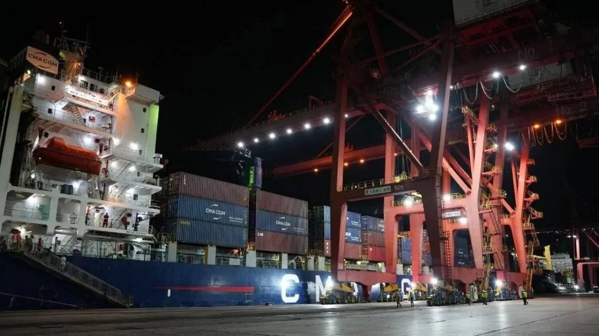 تحديث مرفأ اللاذقية: وصول آليات تشغيلية حديثة لأول مرة منذ 2009