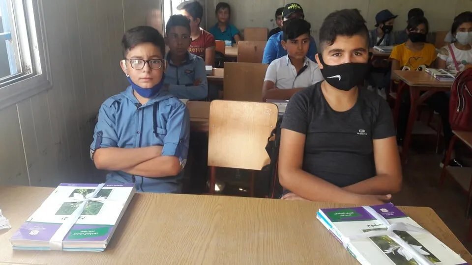 الإدارة الذاتية تلغي تدريس المناهج الحكومية في شمال شرق سوريا: تفاصيل القرار وتداعياته