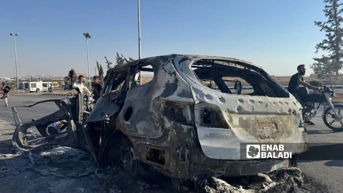 مقتل شخص في استهداف طائرة مسيرة لسيارة على طريق مطار حلب الدولي