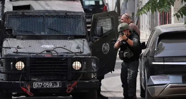 تقرير الغارديان: ربع معتقلي غزة فقط مصنفون كمقاتلين في قاعدة بيانات الجيش الإسرائيلي