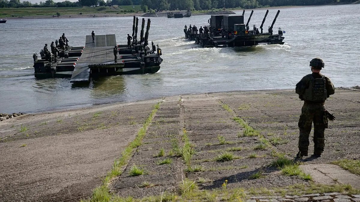 ألمانيا تقود مناورات "Quadriga 2025" الأضخم لحلف الناتو في منطقة البلطيق