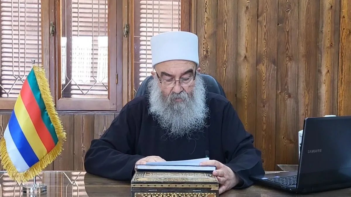 الرئيس الروحي للدروز يتمسك بتقرير المصير ويطالب بالإفراج الفوري عن المخطوفين