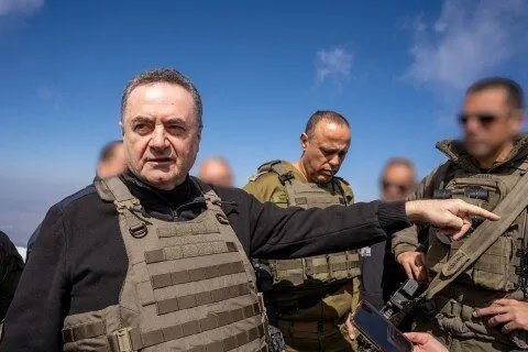 تصعيد خطير في غزة: الجيش الإسرائيلي يقصف الأبراج ووزير الدفاع يهدد بفتح "أبواب الجحيم"