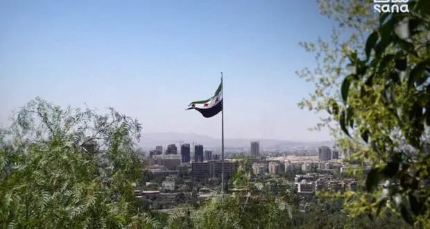 ارتفاع طفيف في الحرارة مع أجواء صحوة وغبار في المناطق الشرقية