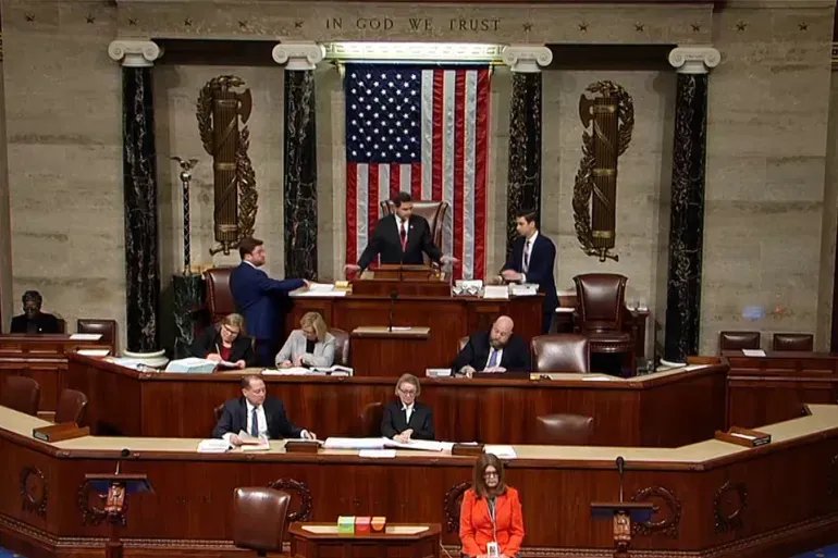 تصاعد المطالبات بإلغاء قانون قيصر: هل نشهد انفراجة قريبة في العلاقات السورية الأمريكية؟