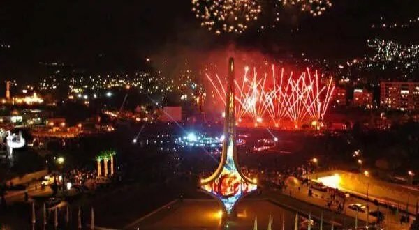 نصب السيف الدمشقي: رمز دمشق الخالد وشاهد على تاريخ معرض دمشق الدولي